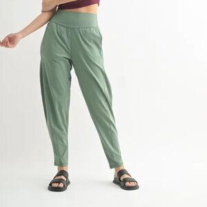 ✨NWT MONO B Flowbarrel High Waist Active Pants